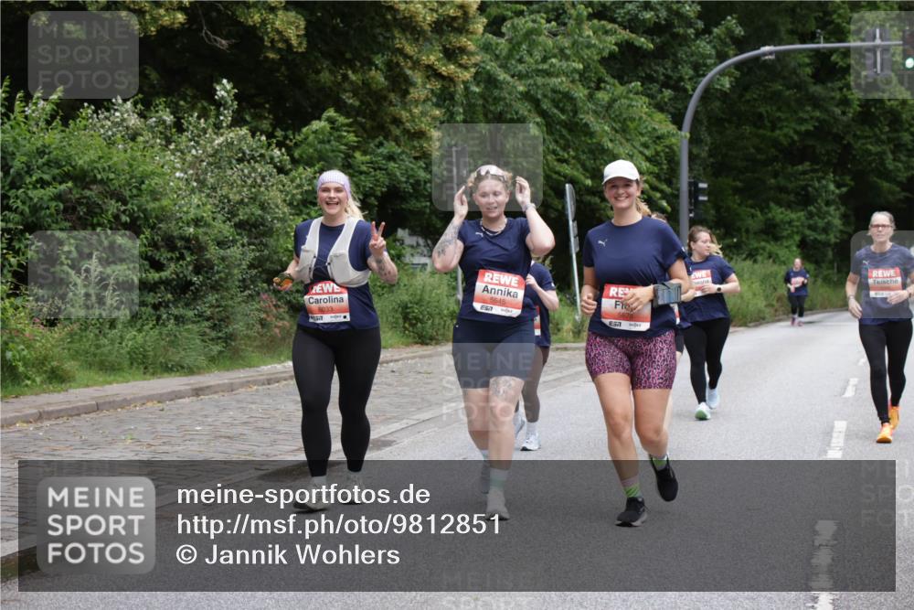 14.06.2026 - REWE Women's Run Jannik Wohlers http://msf.ph/oto/9812851 14.06.2026 11:05:50 Laufen 6033, 5645, 7, 5678, 57 meine-sportfotos.de