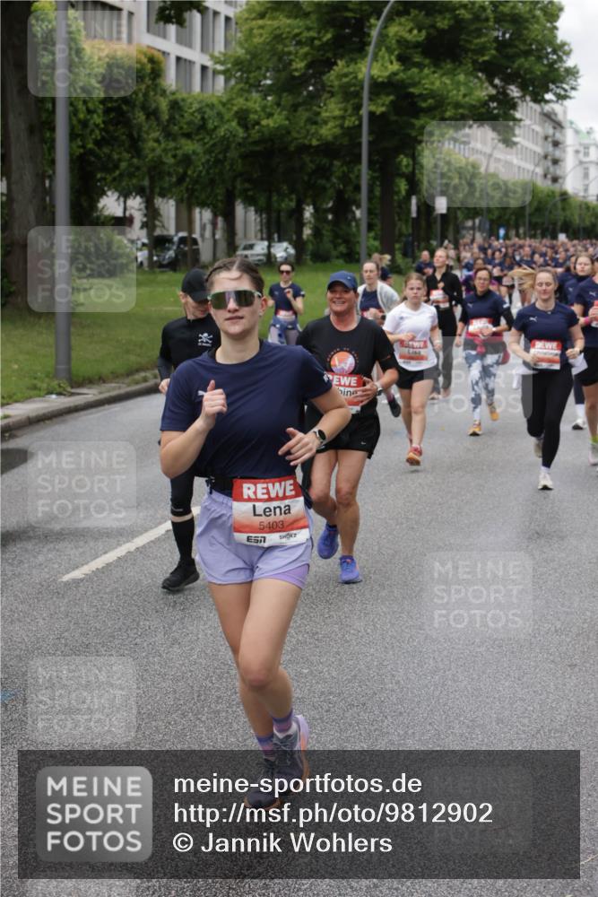 14.06.2026 - REWE Women's Run Jannik Wohlers http://msf.ph/oto/9812902 14.06.2026 10:39:23 Laufen 5403 meine-sportfotos.de