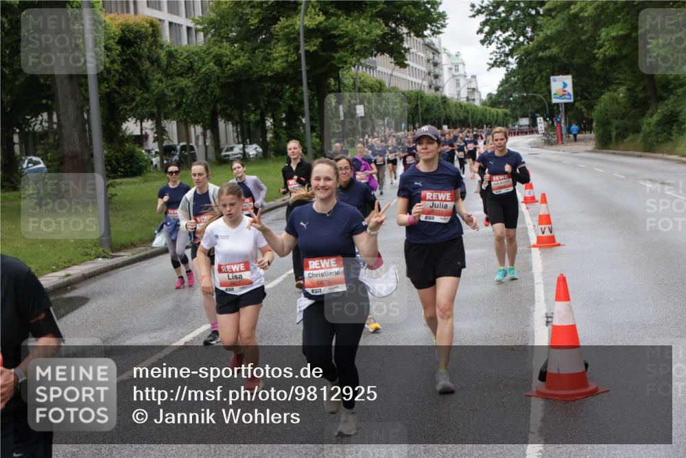 14.06.2026 - REWE Women's Run Jannik Wohlers http://msf.ph/oto/9812925 14.06.2026 10:39:25 Laufen 5821, 5675, 657, 5777, 57 meine-sportfotos.de