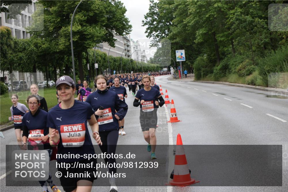 14.06.2026 - REWE Women's Run Jannik Wohlers http://msf.ph/oto/9812939 14.06.2026 10:39:26 Laufen 5590, 6777, 5320, 57 meine-sportfotos.de
