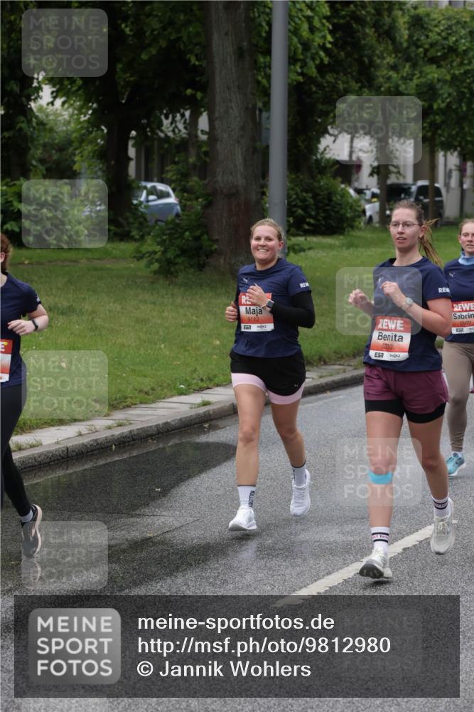 14.06.2026 - REWE Women's Run Jannik Wohlers http://msf.ph/oto/9812980 14.06.2026 10:39:33 Laufen 5112, 657, 5233, 57, 5569 meine-sportfotos.de