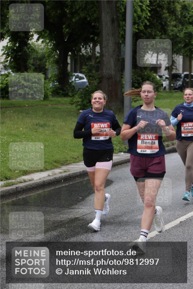 14.06.2026 - REWE Women's Run Jannik Wohlers http://msf.ph/oto/9812997 14.06.2026 10:39:34 Laufen 5112, 7, 5233, 7, 5569 meine-sportfotos.de