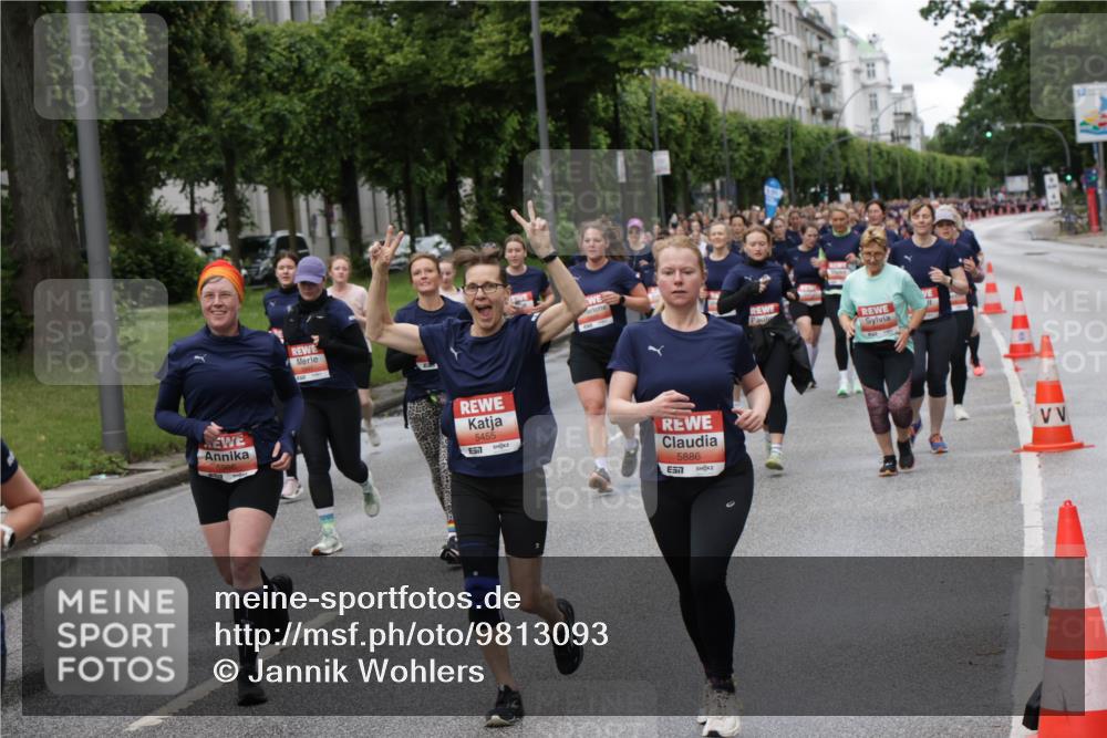14.06.2026 - REWE Women's Run Jannik Wohlers http://msf.ph/oto/9813093 14.06.2026 10:39:44 Laufen 5455, 657, 5886, 7 meine-sportfotos.de