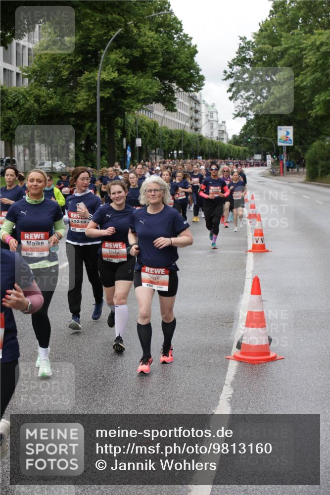 14.06.2026 - REWE Women's Run Jannik Wohlers http://msf.ph/oto/9813160 14.06.2026 10:39:51 Laufen 5532, 7, 56721, 6056 meine-sportfotos.de