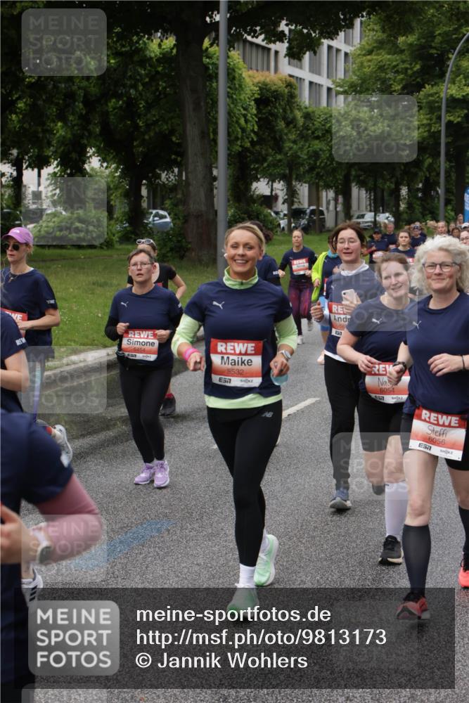 14.06.2026 - REWE Women's Run Jannik Wohlers http://msf.ph/oto/9813173 14.06.2026 10:39:51 Laufen 5454, 5532, 6054, 57, 6056 meine-sportfotos.de