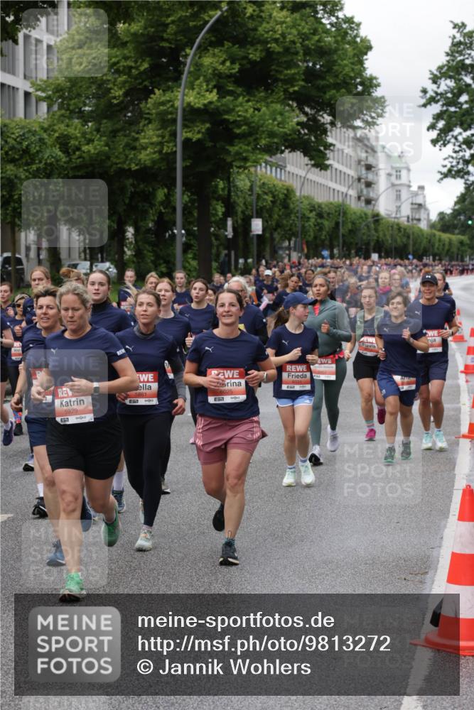 14.06.2026 - REWE Women's Run Jannik Wohlers http://msf.ph/oto/9813272 14.06.2026 10:40:06 Laufen 5929, 57, 6025, 5861, 7, 57 meine-sportfotos.de