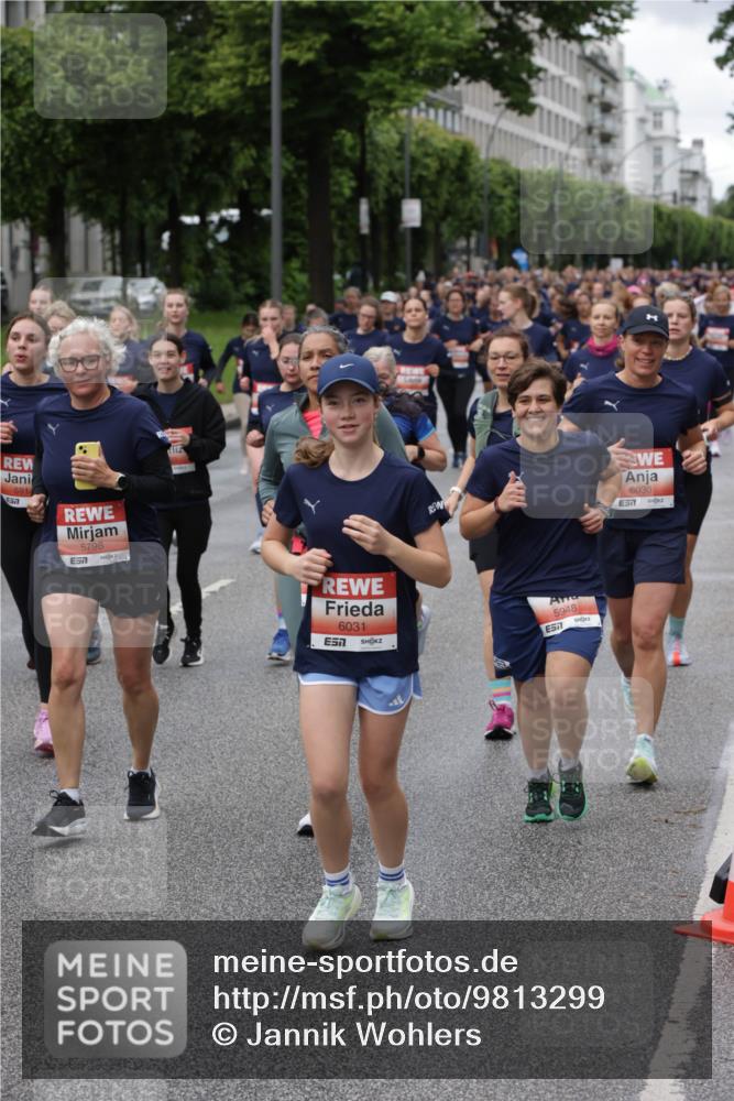 14.06.2026 - REWE Women's Run Jannik Wohlers http://msf.ph/oto/9813299 14.06.2026 10:40:08 Laufen 5914, 5798, 7, 6031, 5948, 7, 6030, 7 meine-sportfotos.de