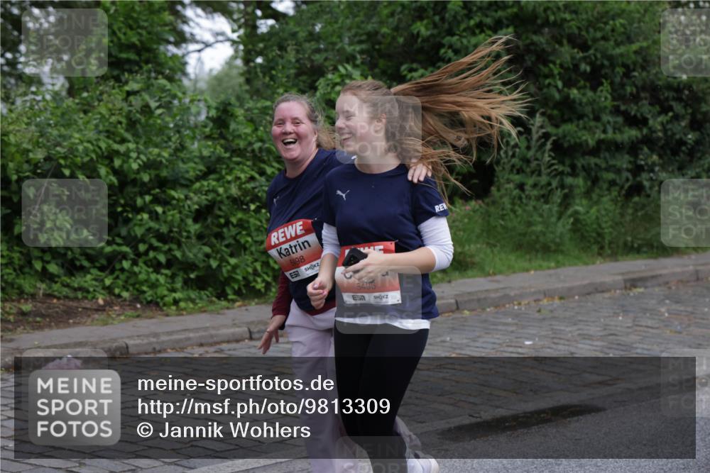 14.06.2026 - REWE Women's Run Jannik Wohlers http://msf.ph/oto/9813309 14.06.2026 11:07:53 Laufen 5498, 5496 meine-sportfotos.de