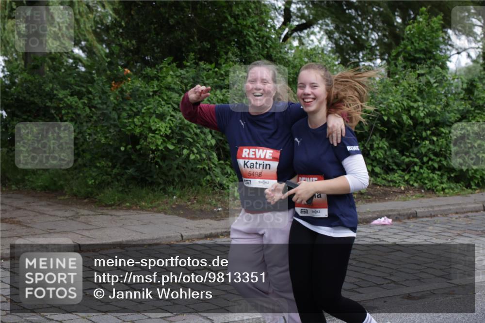 14.06.2026 - REWE Women's Run Jannik Wohlers http://msf.ph/oto/9813351 14.06.2026 11:07:55 Laufen 5498, 5567 meine-sportfotos.de