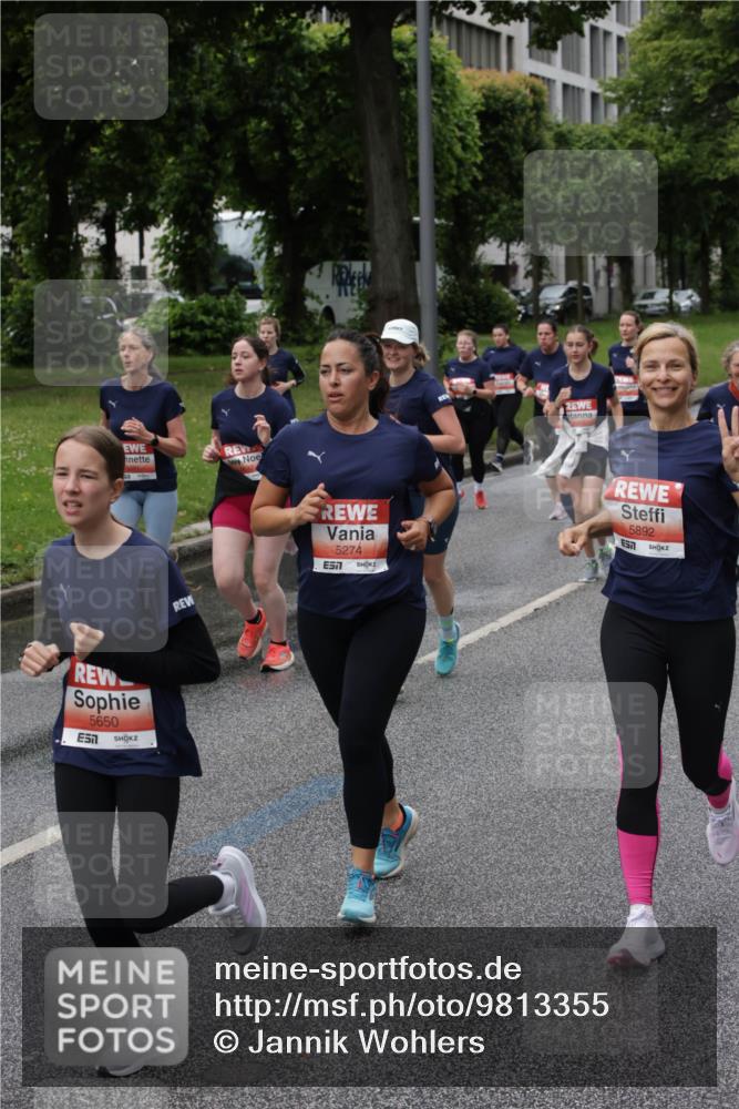 14.06.2026 - REWE Women's Run Jannik Wohlers http://msf.ph/oto/9813355 14.06.2026 10:40:17 Laufen 5650, 5274, 7, 5892 meine-sportfotos.de