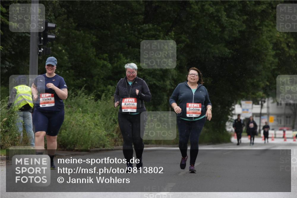 14.06.2026 - REWE Women's Run Jannik Wohlers http://msf.ph/oto/9813802 14.06.2026 11:10:54 Laufen 7, 5746, 5479, 5, 5997 meine-sportfotos.de