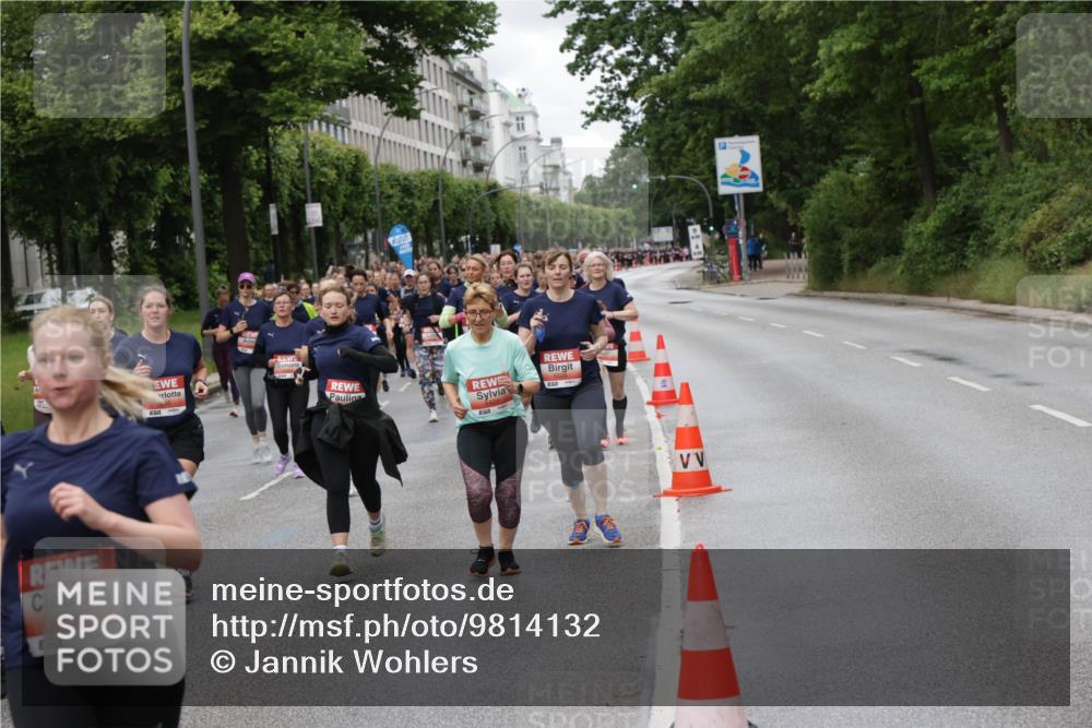 14.06.2026 - REWE Women's Run Jannik Wohlers http://msf.ph/oto/9814132 14.06.2026 10:39:45 Laufen 5886, 517, 57 meine-sportfotos.de