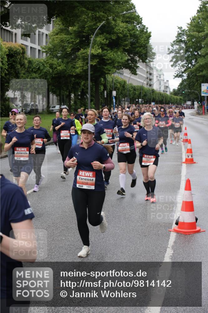 14.06.2026 - REWE Women's Run Jannik Wohlers http://msf.ph/oto/9814142 14.06.2026 10:39:50 Laufen 7, 5716, 7, 6054, 7 meine-sportfotos.de