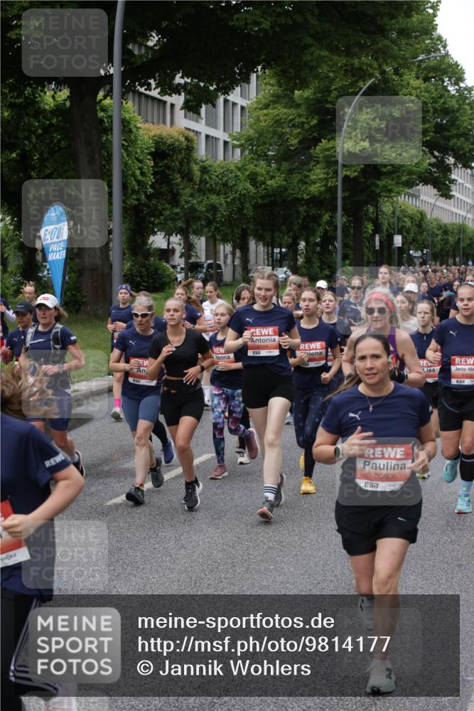 14.06.2026 - REWE Women's Run Jannik Wohlers http://msf.ph/oto/9814177 14.06.2026 10:39:57 Laufen 6, 00, 6009, 5050, 5322, 57 meine-sportfotos.de