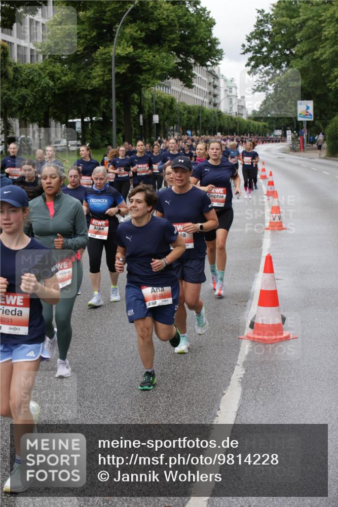 14.06.2026 - REWE Women's Run Jannik Wohlers http://msf.ph/oto/9814228 14.06.2026 10:40:09 Laufen 5031, 52, 5948, 7 meine-sportfotos.de