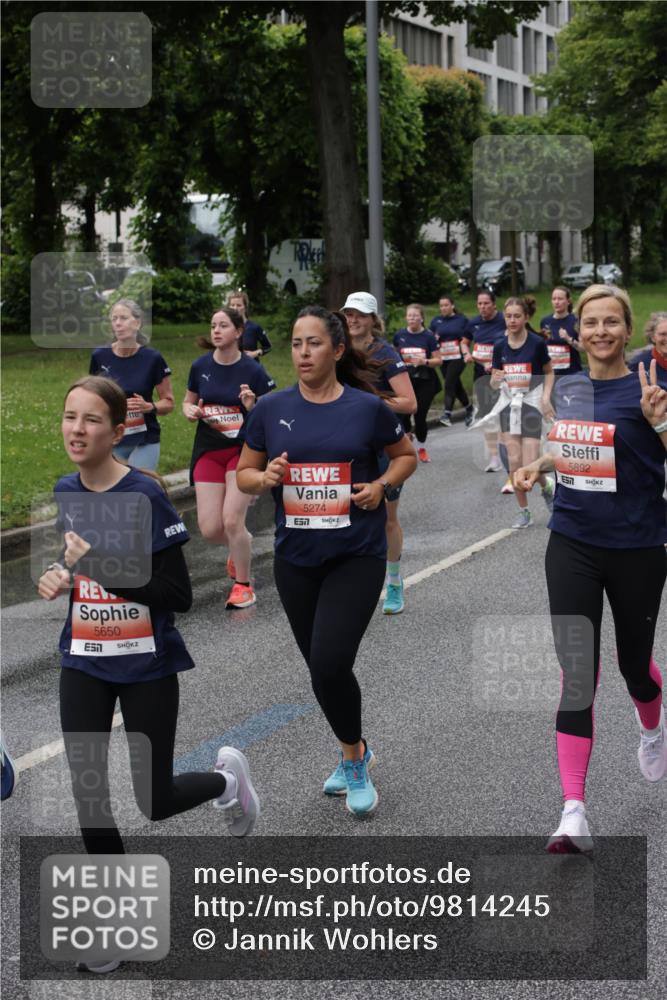 14.06.2026 - REWE Women's Run Jannik Wohlers http://msf.ph/oto/9814245 14.06.2026 10:40:17 Laufen 5650, 5274, 5892 meine-sportfotos.de