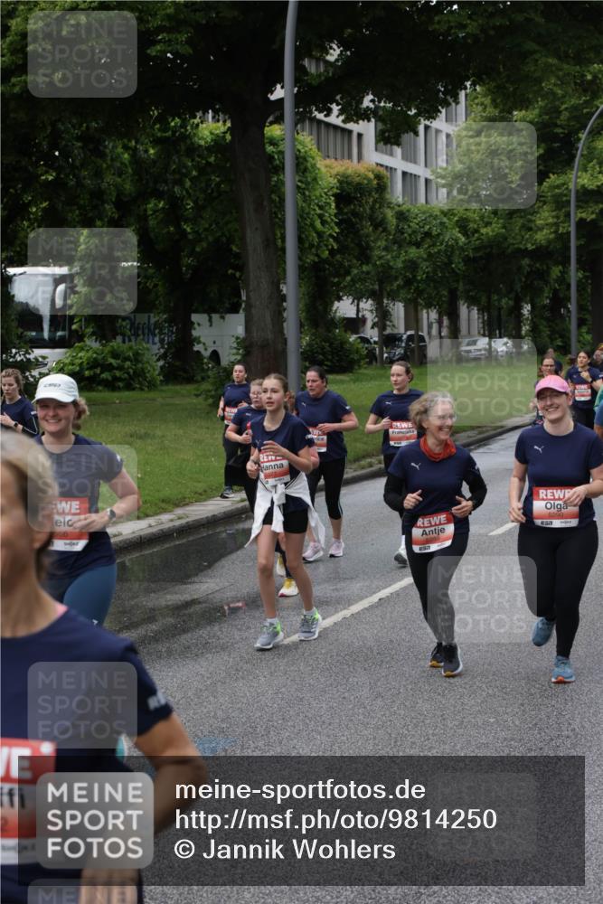 14.06.2026 - REWE Women's Run Jannik Wohlers http://msf.ph/oto/9814250 14.06.2026 10:40:18 Laufen 2, 666, 5290, 7 meine-sportfotos.de