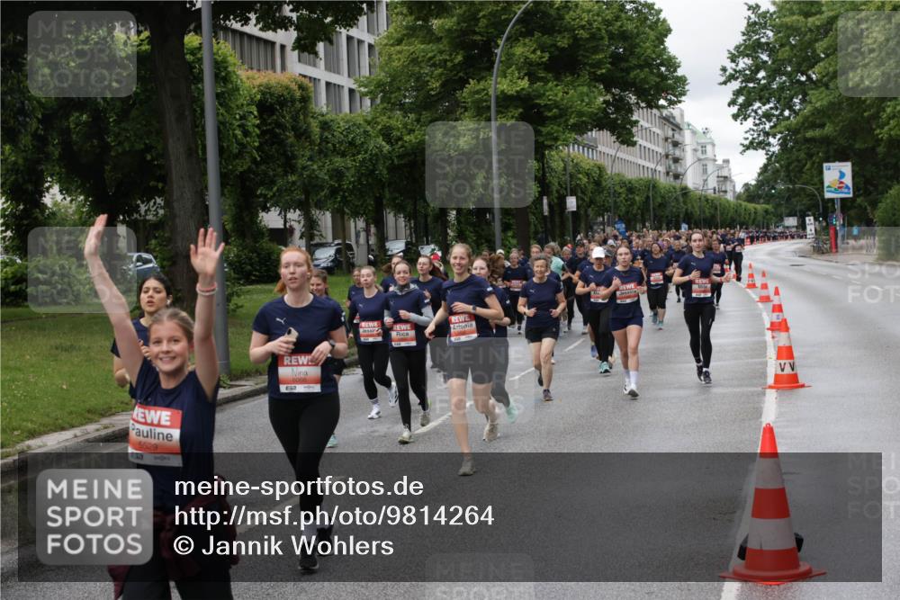 14.06.2026 - REWE Women's Run Jannik Wohlers http://msf.ph/oto/9814264 14.06.2026 10:40:23 Laufen 5629, 657 meine-sportfotos.de