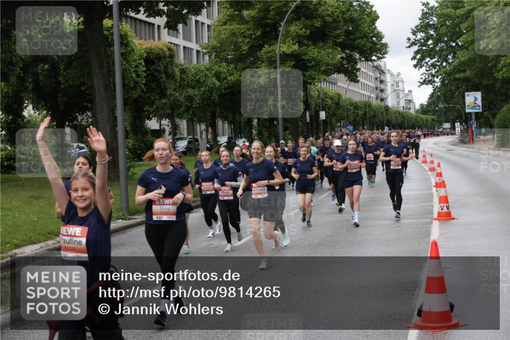 14.06.2026 - REWE Women's Run Jannik Wohlers http://msf.ph/oto/9814265 14.06.2026 10:40:23 Laufen 5629, 6066, 7 meine-sportfotos.de