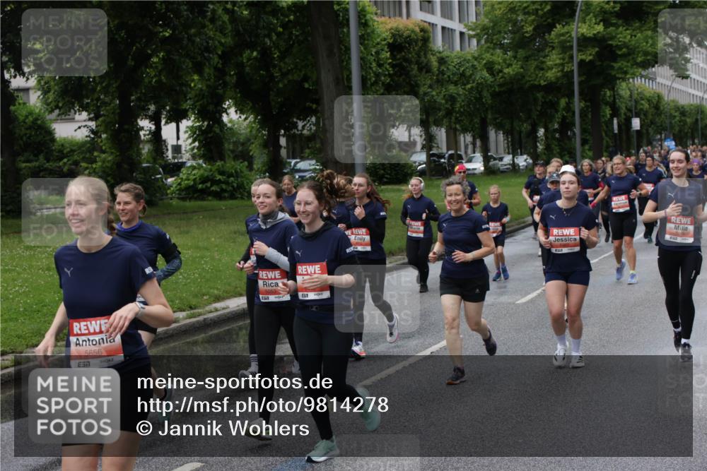 14.06.2026 - REWE Women's Run Jannik Wohlers http://msf.ph/oto/9814278 14.06.2026 10:40:26 Laufen 5656 meine-sportfotos.de