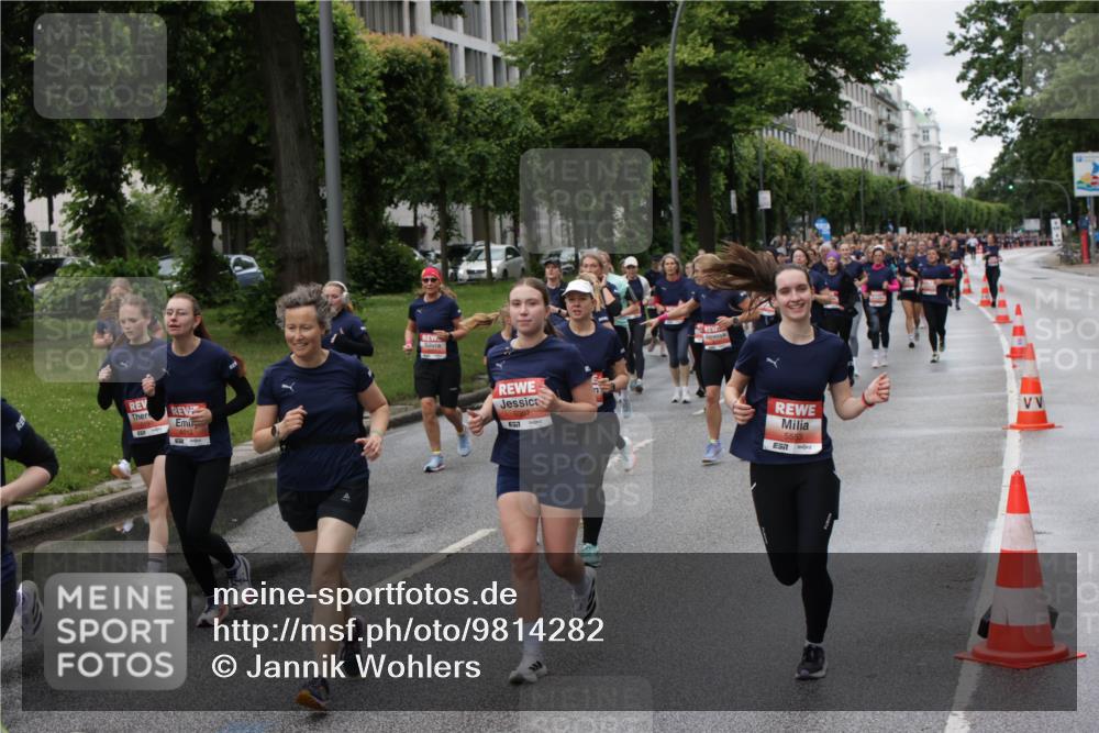 14.06.2026 - REWE Women's Run Jannik Wohlers http://msf.ph/oto/9814282 14.06.2026 10:40:27 Laufen 5307, 5553 meine-sportfotos.de