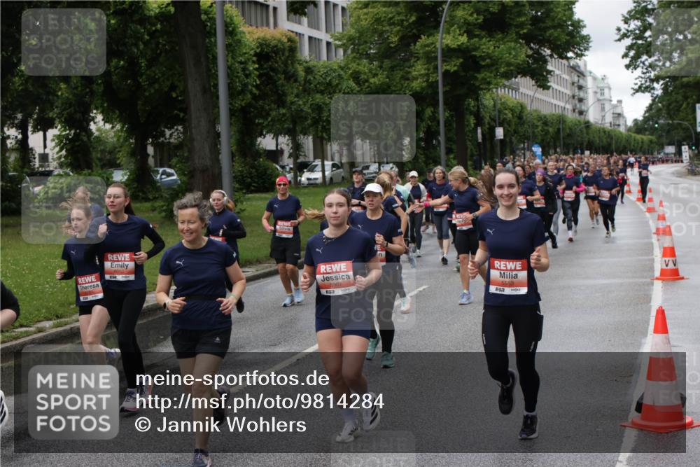 14.06.2026 - REWE Women's Run Jannik Wohlers http://msf.ph/oto/9814284 14.06.2026 10:40:27 Laufen 6013, 5307, 5553 meine-sportfotos.de
