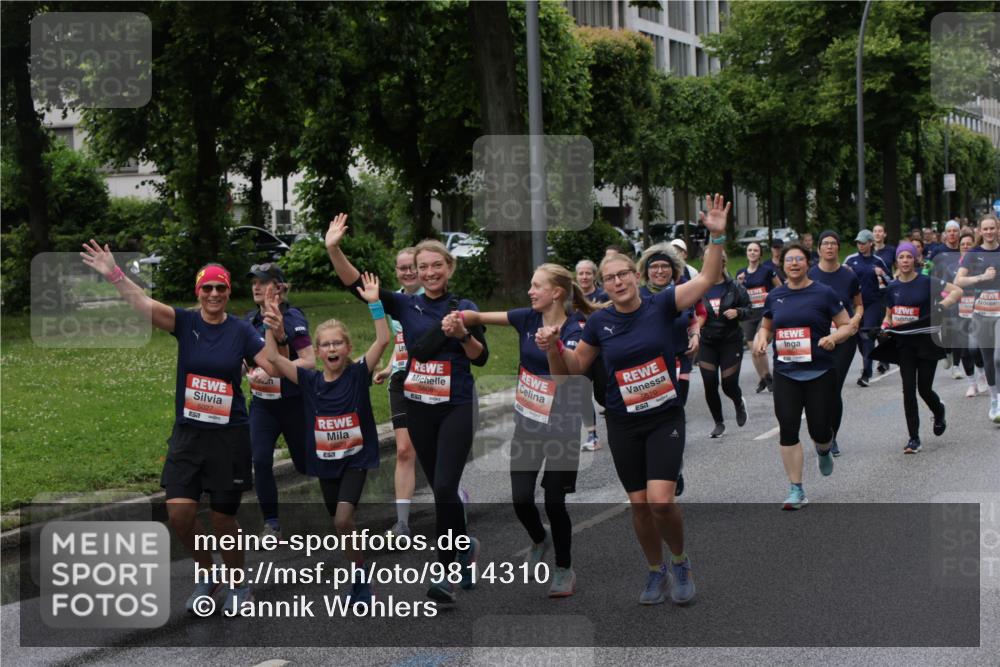 14.06.2026 - REWE Women's Run Jannik Wohlers http://msf.ph/oto/9814310 14.06.2026 10:40:31 Laufen 5027, 5609, 5610 meine-sportfotos.de