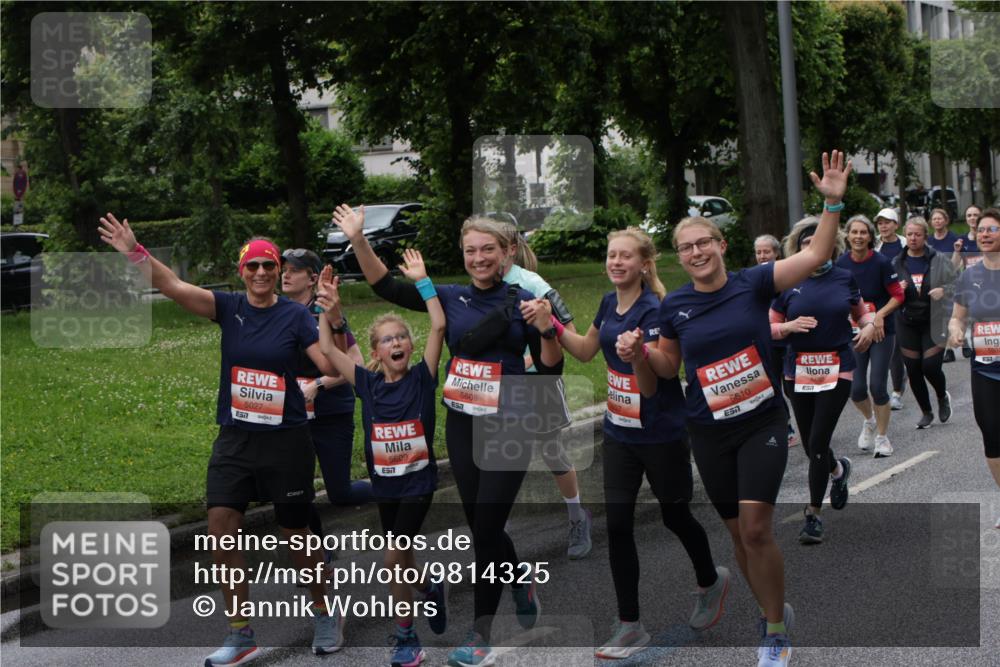 14.06.2026 - REWE Women's Run Jannik Wohlers http://msf.ph/oto/9814325 14.06.2026 10:40:31 Laufen 7, 5027, 5609, 5608, 607, 5610, 7 meine-sportfotos.de