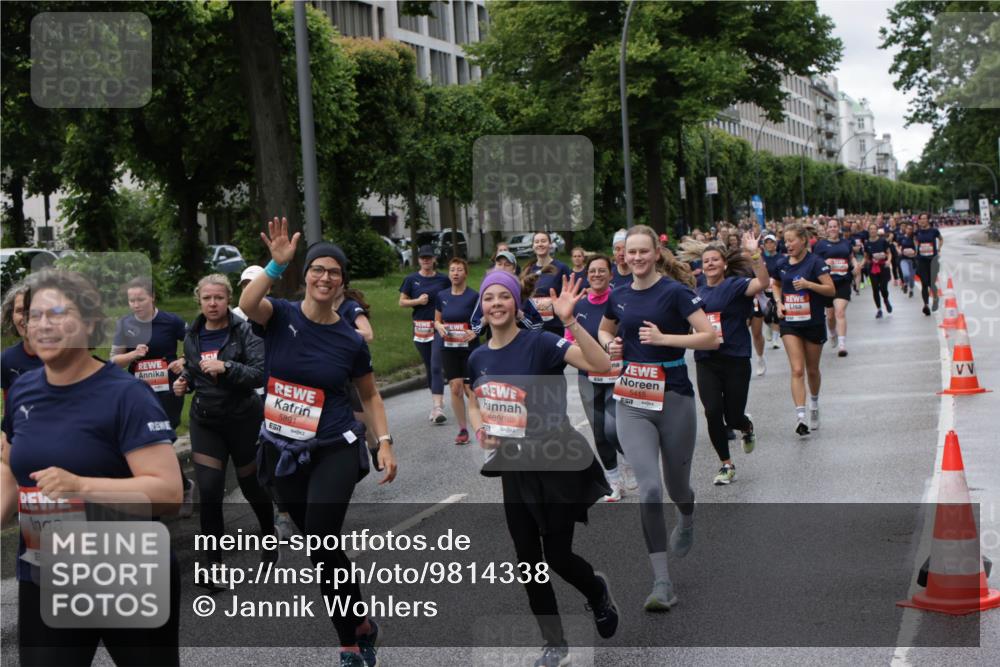 14.06.2026 - REWE Women's Run Jannik Wohlers http://msf.ph/oto/9814338 14.06.2026 10:40:33 Laufen 5507, 5891, 657, 5890 meine-sportfotos.de