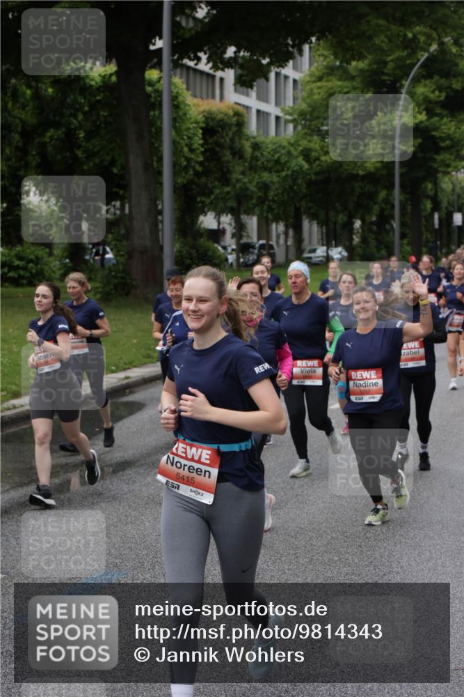 14.06.2026 - REWE Women's Run Jannik Wohlers http://msf.ph/oto/9814343 14.06.2026 10:40:35 Laufen 5415, 5297, 6144 meine-sportfotos.de