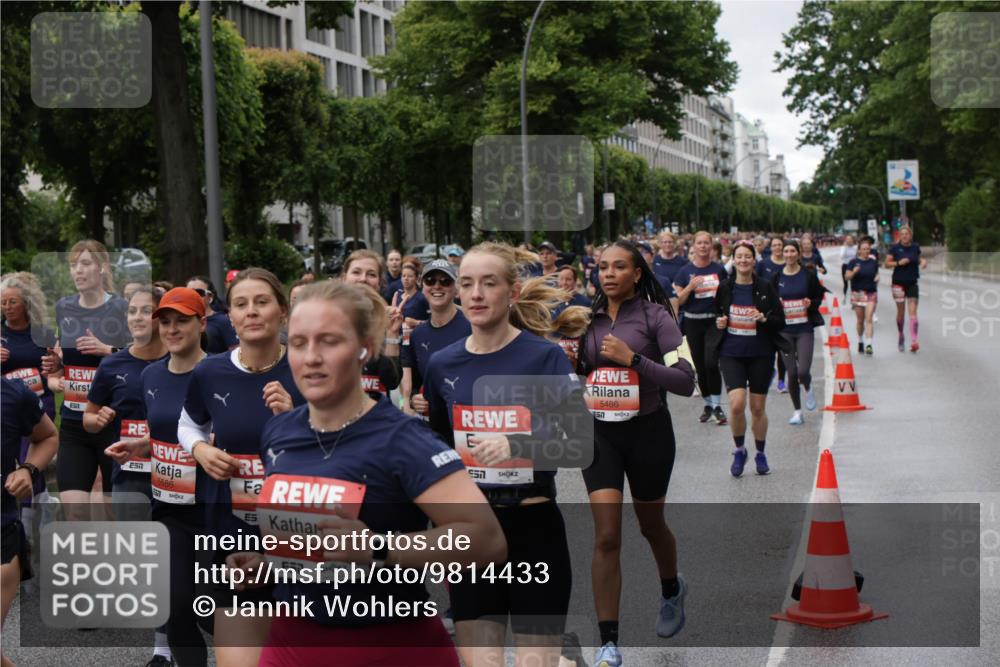 14.06.2026 - REWE Women's Run Jannik Wohlers http://msf.ph/oto/9814433 14.06.2026 10:40:51 Laufen 7, 5445, 57, 557, 5486 meine-sportfotos.de