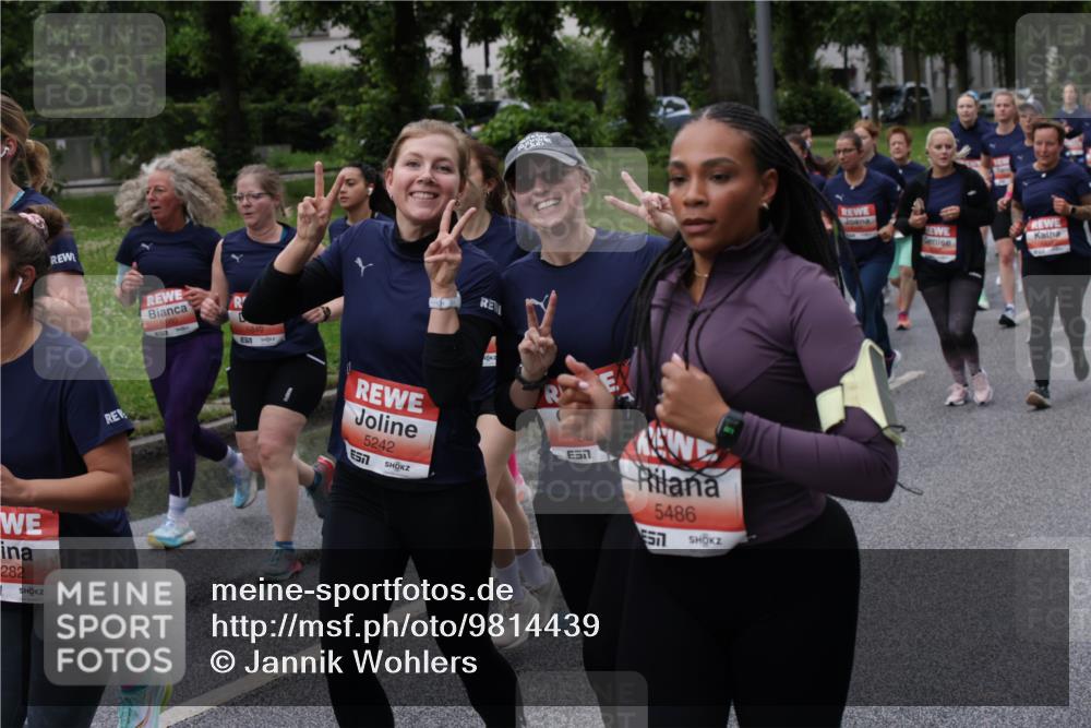14.06.2026 - REWE Women's Run Jannik Wohlers http://msf.ph/oto/9814439 14.06.2026 10:40:52 Laufen 282, 6849, 5242, 7, 5486 meine-sportfotos.de