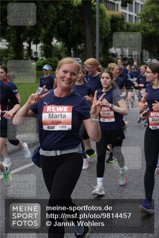14.06.2026 - REWE Women's Run Jannik Wohlers http://msf.ph/oto/9814457 14.06.2026 10:40:57 Laufen 6024, 57, 5420, 524 meine-sportfotos.de