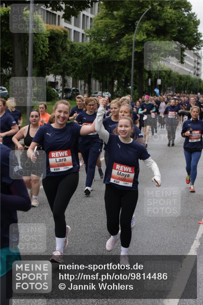 14.06.2026 - REWE Women's Run Jannik Wohlers http://msf.ph/oto/9814486 14.06.2026 10:41:05 Laufen 5372, 7, 5428 meine-sportfotos.de