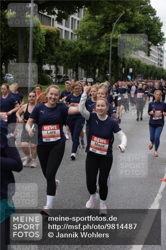 14.06.2026 - REWE Women's Run Jannik Wohlers http://msf.ph/oto/9814487 14.06.2026 10:41:05 Laufen 5372, 7, 5428 meine-sportfotos.de