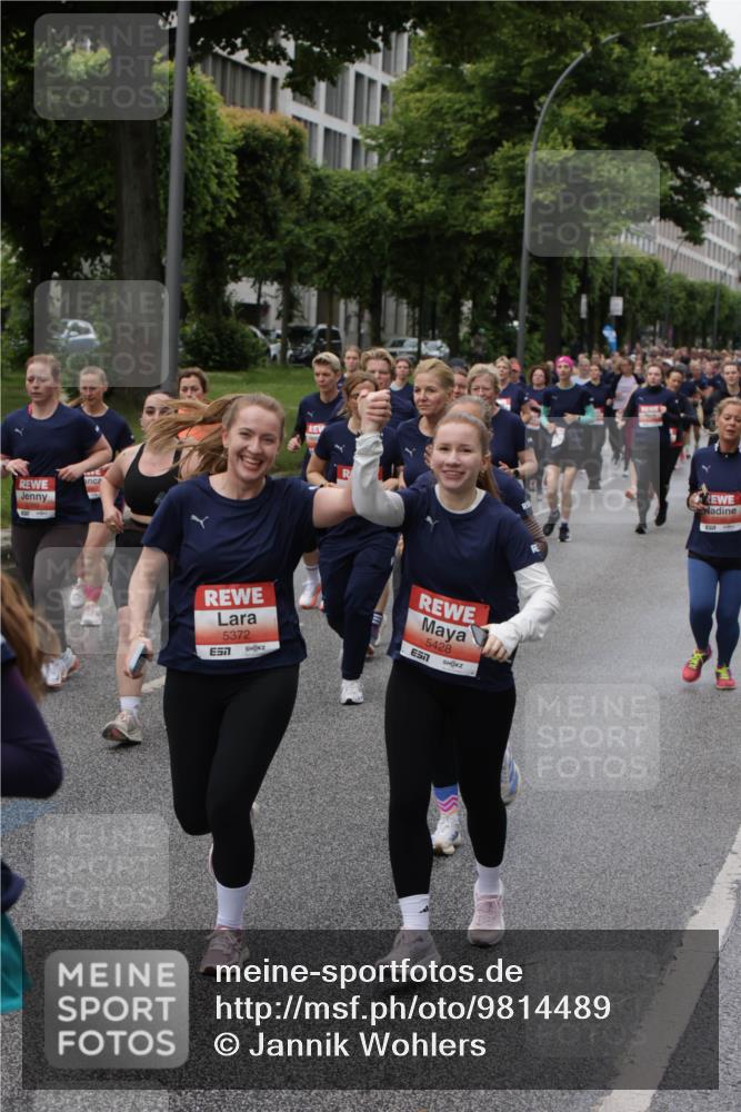 14.06.2026 - REWE Women's Run Jannik Wohlers http://msf.ph/oto/9814489 14.06.2026 10:41:05 Laufen 5372, 7, 5428, 7 meine-sportfotos.de