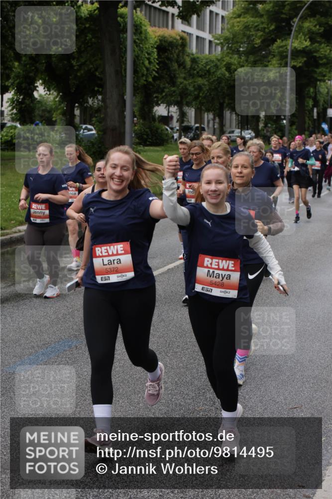14.06.2026 - REWE Women's Run Jannik Wohlers http://msf.ph/oto/9814495 14.06.2026 10:41:05 Laufen 995, 5372, 7, 5428 meine-sportfotos.de