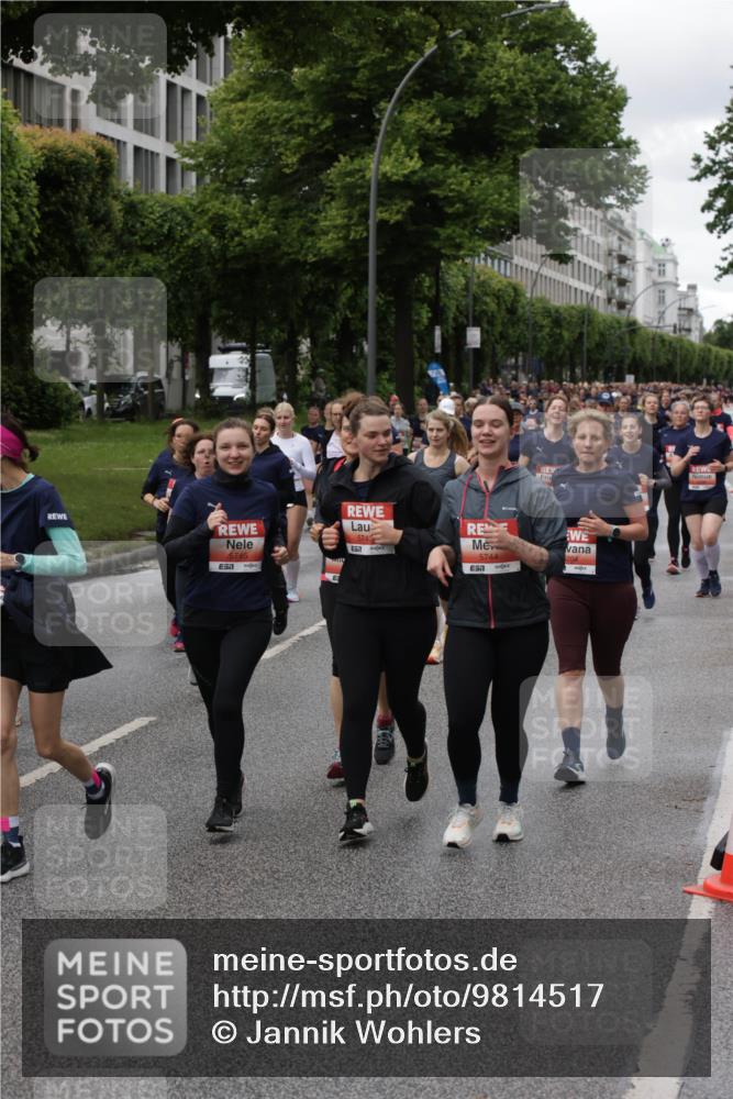 14.06.2026 - REWE Women's Run Jannik Wohlers http://msf.ph/oto/9814517 14.06.2026 10:41:10 Laufen 5744, 7, 5745, 7 meine-sportfotos.de