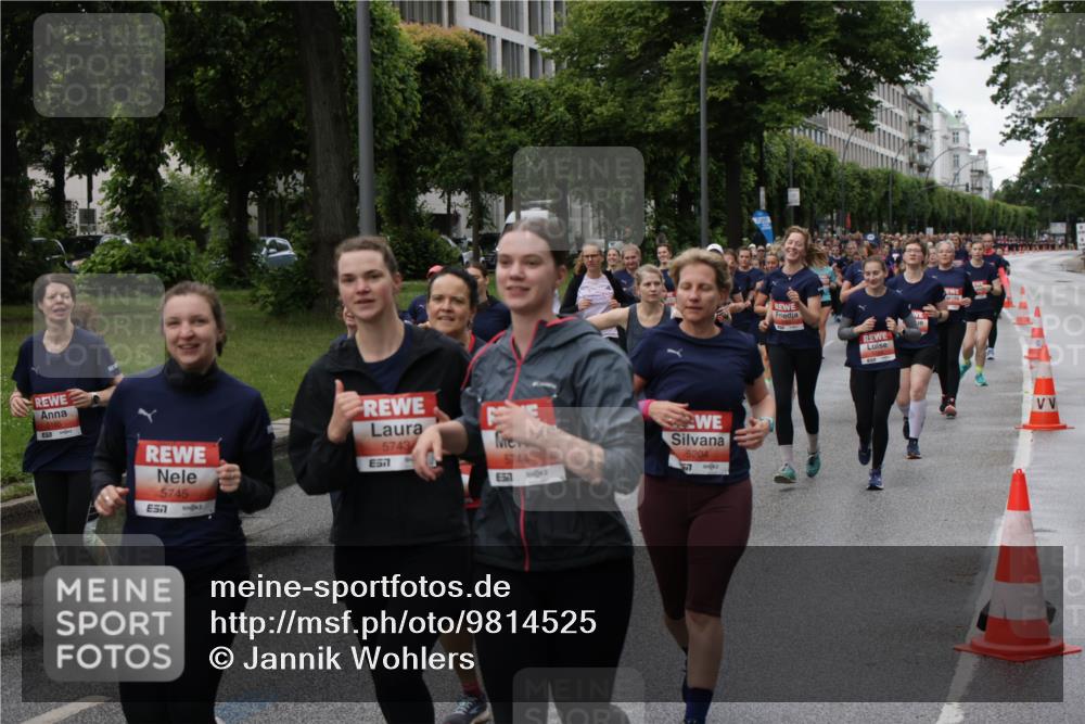 14.06.2026 - REWE Women's Run Jannik Wohlers http://msf.ph/oto/9814525 14.06.2026 10:41:12 Laufen 657, 5745, 7, 5743, 57, 5744, 5204, 577 meine-sportfotos.de