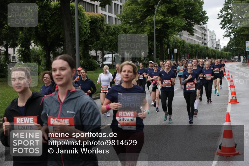 14.06.2026 - REWE Women's Run Jannik Wohlers http://msf.ph/oto/9814529 14.06.2026 10:41:12 Laufen 5743, 577, 5744, 5204 meine-sportfotos.de