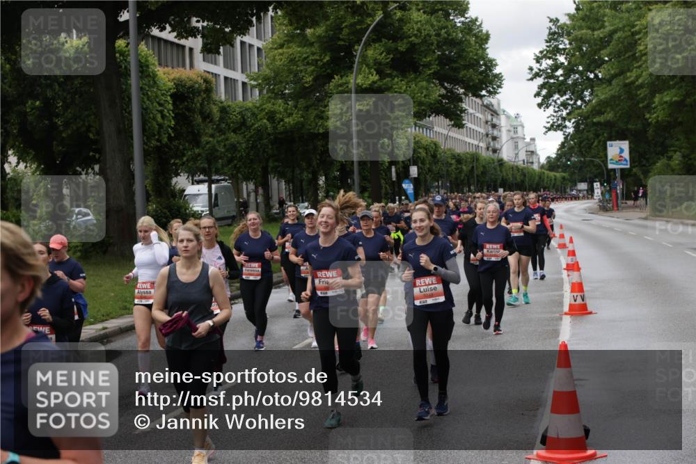 14.06.2026 - REWE Women's Run Jannik Wohlers http://msf.ph/oto/9814534 14.06.2026 10:41:13 Laufen 651 meine-sportfotos.de