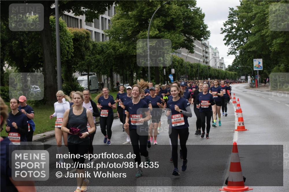 14.06.2026 - REWE Women's Run Jannik Wohlers http://msf.ph/oto/9814535 14.06.2026 10:41:13 Laufen 5327, 5748 meine-sportfotos.de