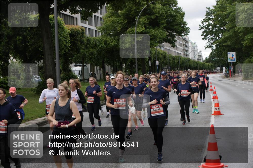14.06.2026 - REWE Women's Run Jannik Wohlers http://msf.ph/oto/9814541 14.06.2026 10:41:13 Laufen 827, 5748 meine-sportfotos.de
