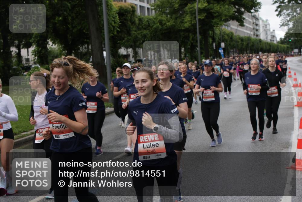14.06.2026 - REWE Women's Run Jannik Wohlers http://msf.ph/oto/9814551 14.06.2026 10:41:15 Laufen 7, 5062, 5748, 7 meine-sportfotos.de