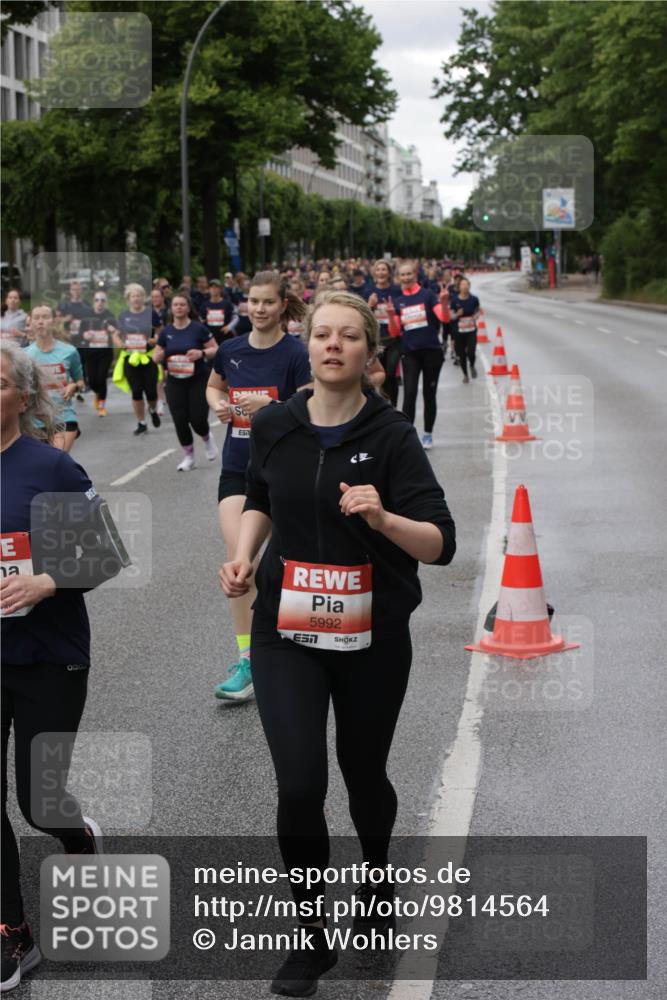 14.06.2026 - REWE Women's Run Jannik Wohlers http://msf.ph/oto/9814564 14.06.2026 10:41:18 Laufen 5992 meine-sportfotos.de