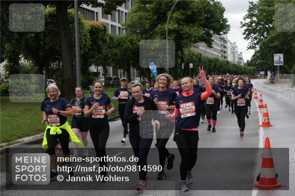 14.06.2026 - REWE Women's Run Jannik Wohlers http://msf.ph/oto/9814590 14.06.2026 10:41:23 Laufen 7, 00, 5555, 57 meine-sportfotos.de