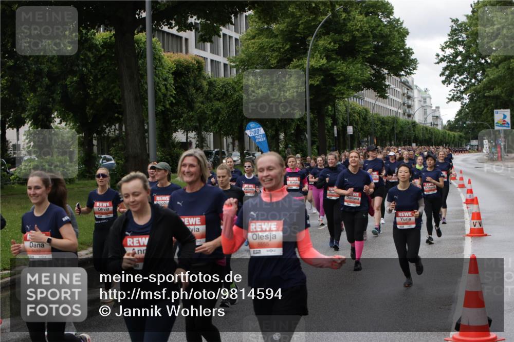 14.06.2026 - REWE Women's Run Jannik Wohlers http://msf.ph/oto/9814594 14.06.2026 10:41:25 Laufen 5522, 57, 7, 00, 517, 5666, 901 meine-sportfotos.de