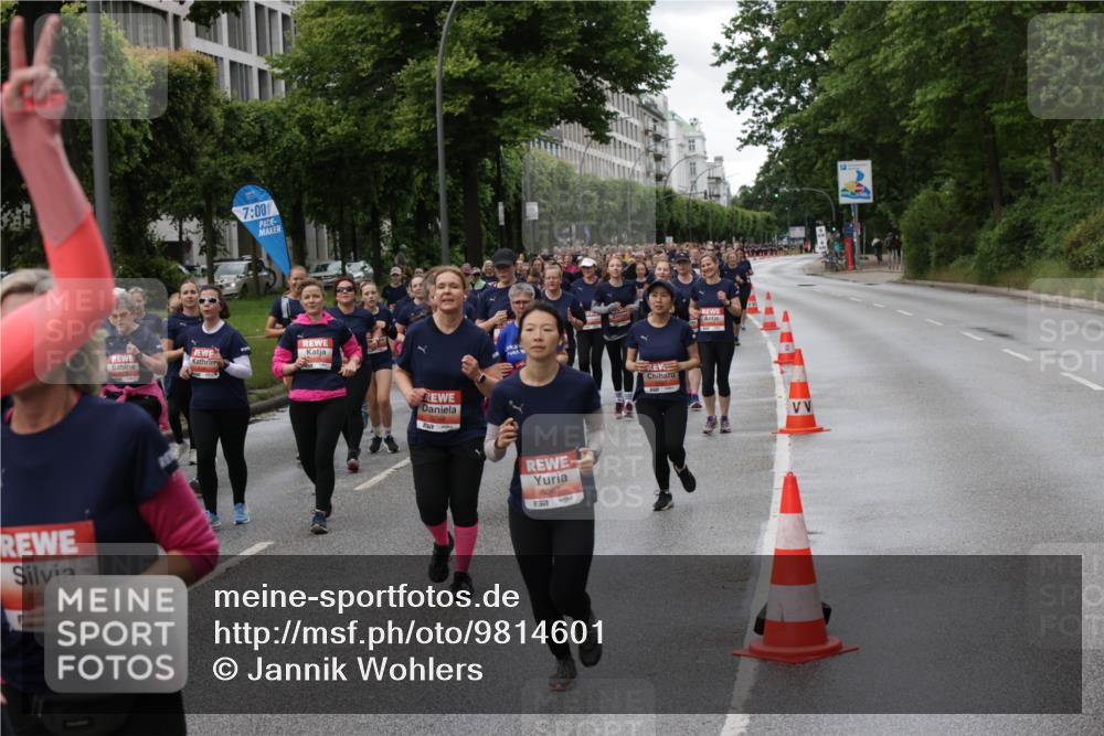 14.06.2026 - REWE Women's Run Jannik Wohlers http://msf.ph/oto/9814601 14.06.2026 10:41:26 Laufen 7, 00, 5367, 57 meine-sportfotos.de