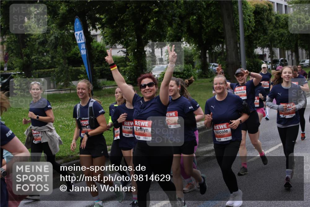 14.06.2026 - REWE Women's Run Jannik Wohlers http://msf.ph/oto/9814629 14.06.2026 10:41:32 Laufen 588, 7, 5005, 5757, 5476 meine-sportfotos.de