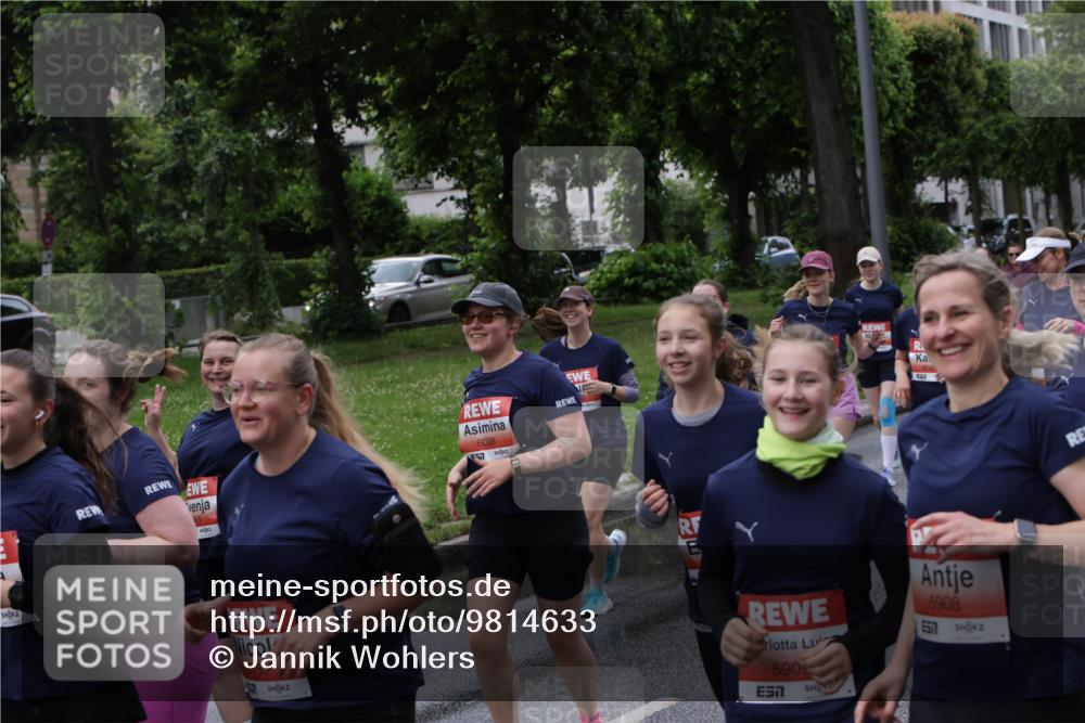 14.06.2026 - REWE Women's Run Jannik Wohlers http://msf.ph/oto/9814633 14.06.2026 10:41:33 Laufen 6038, 557, 675, 7, 590, 5908, 657 meine-sportfotos.de